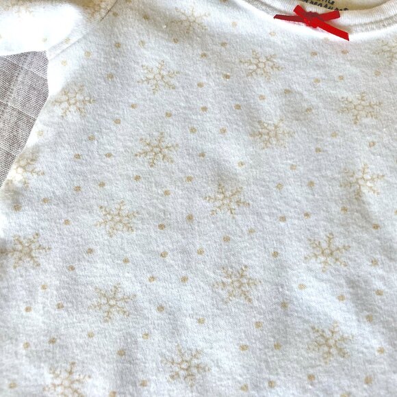 Baby Girl Snowflake Outfit 0-3M - Winter/Holiday/Christmas - Picture 4 of 9